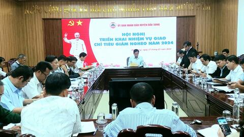 Huyện Đắk Song tổ chức hội nghị triển khai nhiệm vụ giao chỉ tiêu giảm nghèo năm 2024