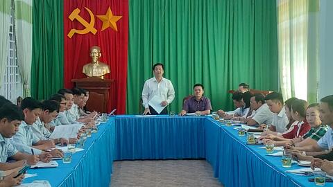 Chủ tịch UBND huyện làm việc với xã Đắk Môl về tiến độ xây dựng nông thôn mới