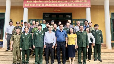 Đồn Biên phòng Đắk Song tổ chức gặp mặt truyền thống nhân dịp kỷ niệm 65 năm ngày truyền thống Bộ đội biên phòng và 35 năm ngày Biên phòng toàn dân